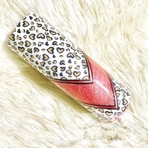 Leopard hearts v split